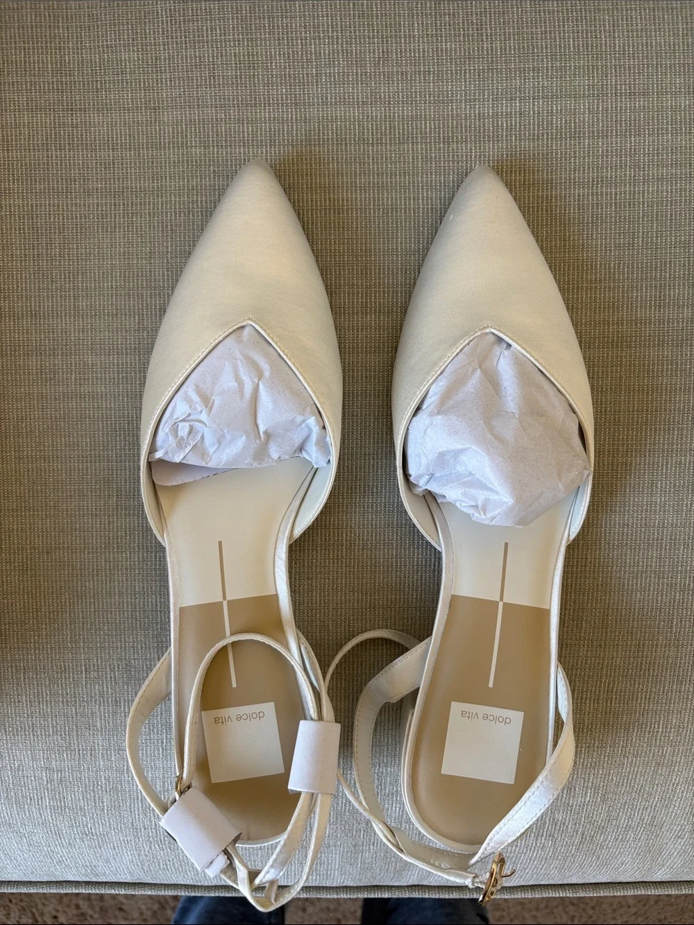Dolce Vita Carrey White Satin Pointed Toe Block Heel Pumps | Women’s 9